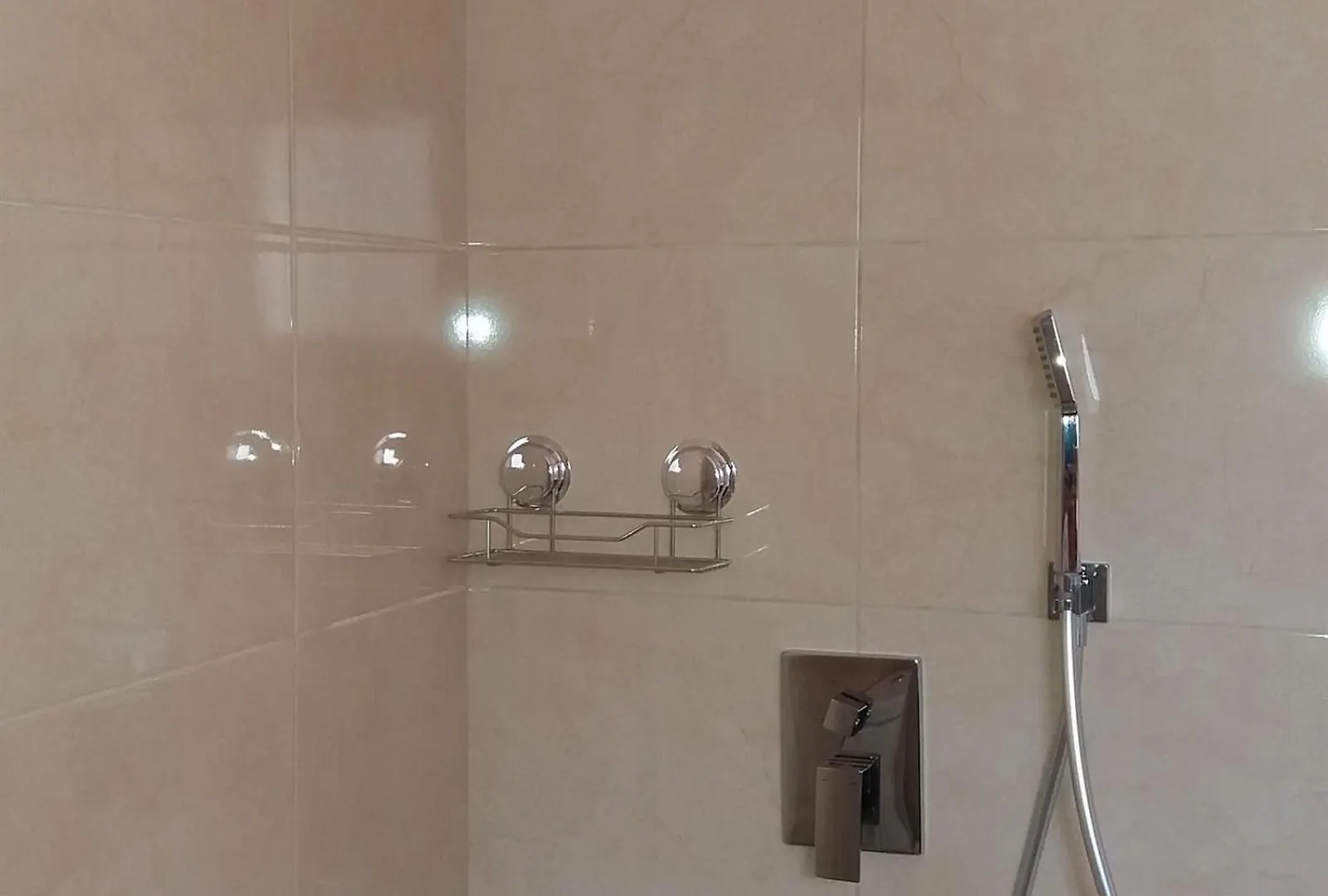 2 Bed Apartment In Pueblo Evita Benalmádena